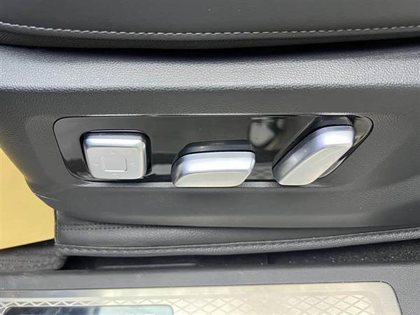 坦克500 2022款 3.0T 运动版 造境型 5座