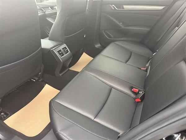 雅阁 2021款 260TURBO 豪华·星空限量版
