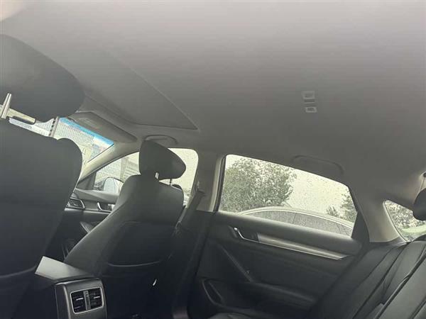 雅阁 2021款 260TURBO 豪华·星空限量版