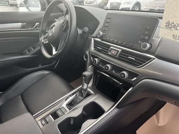 雅阁 2021款 260TURBO 豪华·星空限量版