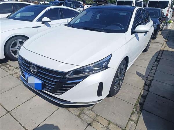 天籁 2022款 2.0L XE 纯享版