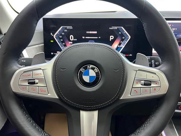 宝马X5 2023款 xDrive 30Li 尊享型M运动曜夜套装