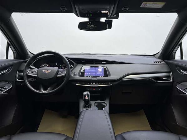 凯迪拉克XT4 2021款 28T 两驱领先型