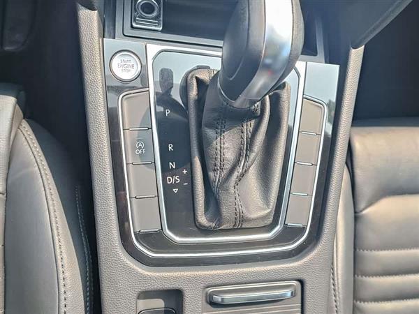 迈腾 2019款 330TSI DSG 豪华型 国VI