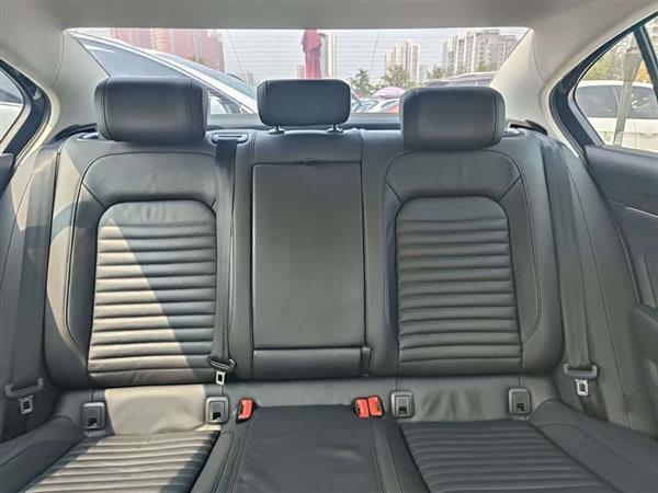 迈腾 2019款 330TSI DSG 豪华型 国VI