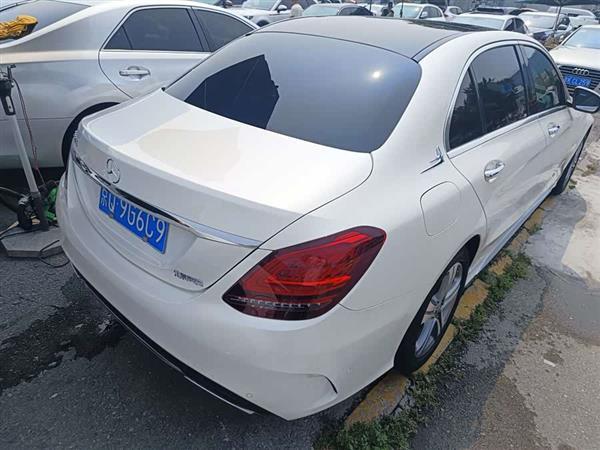 奔驰C级 2019款 改款 C 260 L 运动版