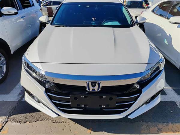 雅阁 2022款 锐·混动 2.0L 幻夜·锐尊版