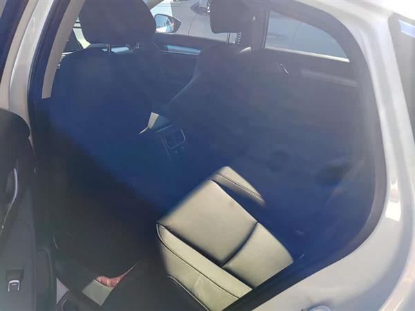 雅阁 2022款 锐·混动 2.0L 幻夜·锐尊版
