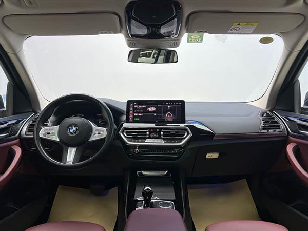 宝马X3 2022款 改款 xDrive25i M运动套装