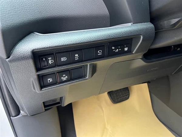 赛那SIENNA 2024款 2.5L混动 四驱尊贵版