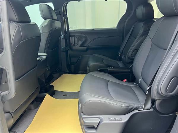 赛那SIENNA 2024款 2.5L混动 四驱尊贵版
