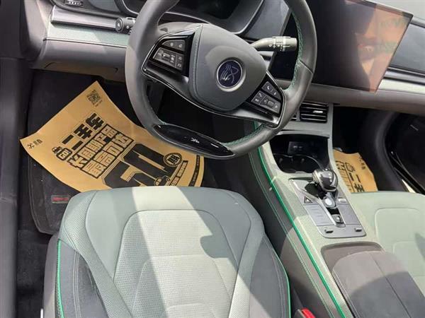 汉 2022款 EV 610KM四驱千山翠限量版