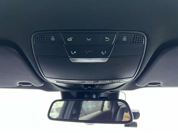 奔驰GLC 2018款 GLC 300 4MATIC 动感型