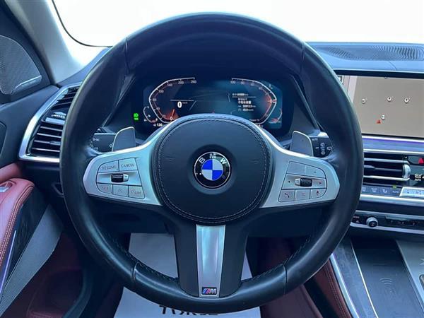 宝马X5 2022款 改款 xDrive 30Li 尊享型M运动套装