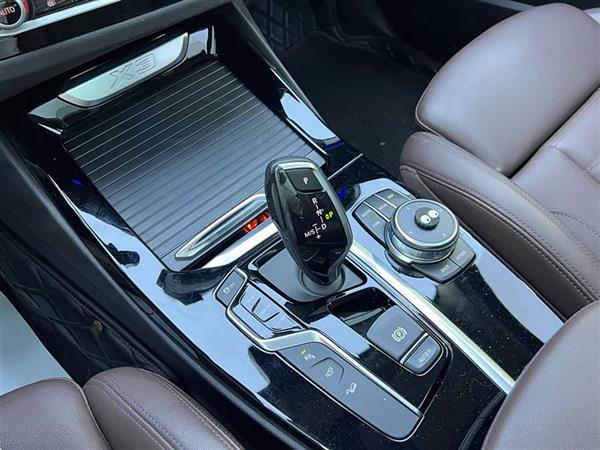 宝马X3 2018款 xDrive28i M运动套装 国VI
