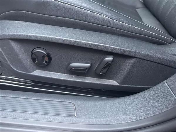 帕萨特 2021款 280TSI 精英版