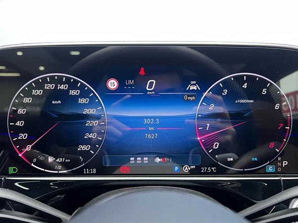 奔驰E级 2025款 改款 E 300 L 豪华型