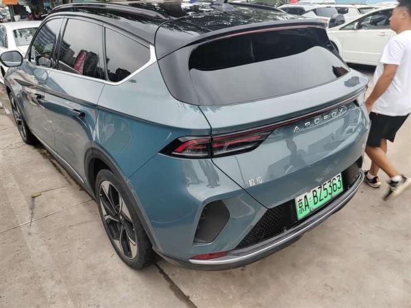 极狐 阿尔法T 2023款 688E+ 森林版 160kW