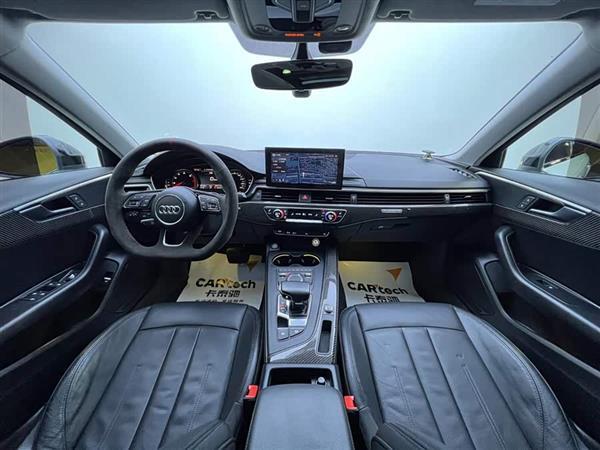 奥迪A4L 2019款 45 TFSI quattro 个性运动版 国VI
