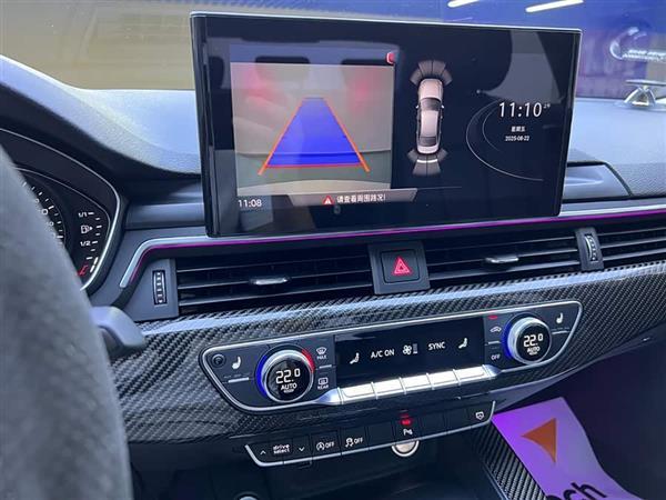 奥迪A4L 2019款 45 TFSI quattro 个性运动版 国VI