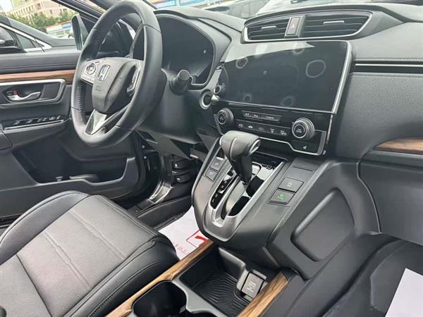本田CR-V 2017款 240TURBO CVT四驱豪华版