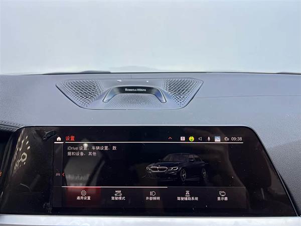 宝马3系 2022款 改款 325i M运动曜夜套装