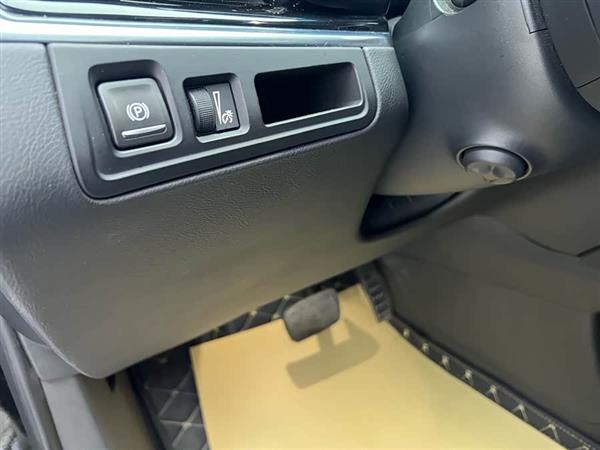 凯迪拉克XT6 2022款 2.0T 六座四驱豪华型