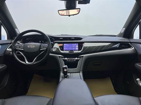 凯迪拉克XT6 2022款 2.0T 六座四驱豪华型