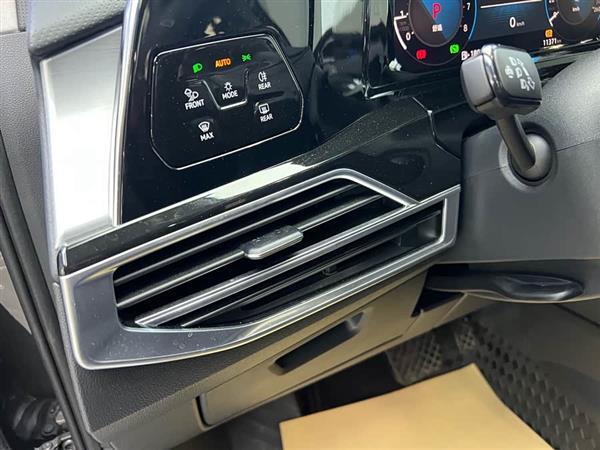 揽境 2023款 改款 380TSI 四驱豪华佳境版Pro 6座