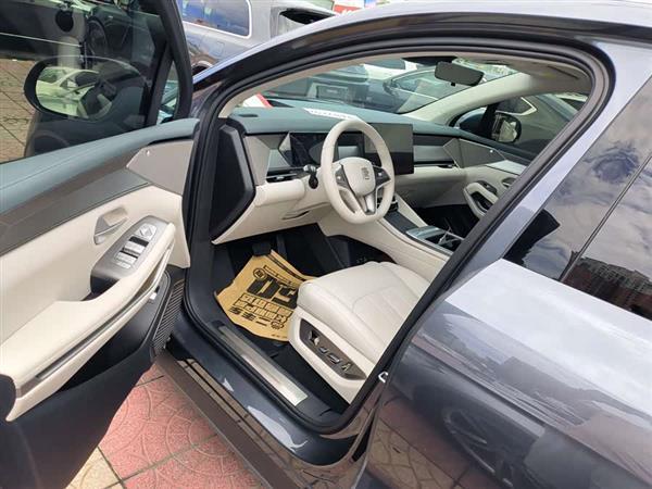 唐L 2025款 DM 215KM激光雷达旗舰型