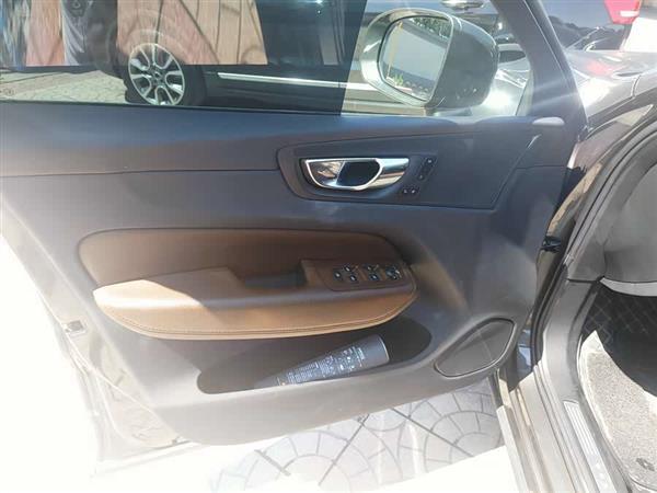 沃尔沃XC60 2019款 T5 四驱智远版 国VI