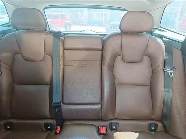 沃尔沃XC60 2019款 T5 四驱智远版 国VI