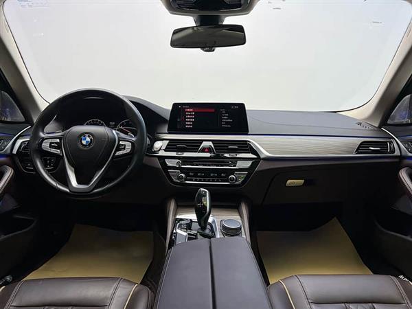 宝马5系 2019款 改款 530Li 领先型 豪华套装