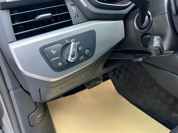 奥迪A5(进口) 2024款 Sportback 40 TFSI 时尚动感型