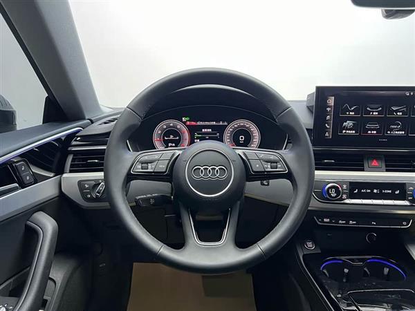 奥迪A5(进口) 2024款 Sportback 40 TFSI 时尚动感型