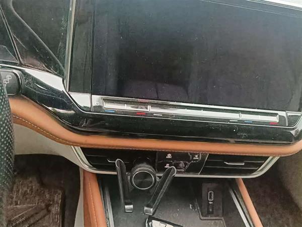 途昂 2021款 380TSI 四驱尊崇豪华版