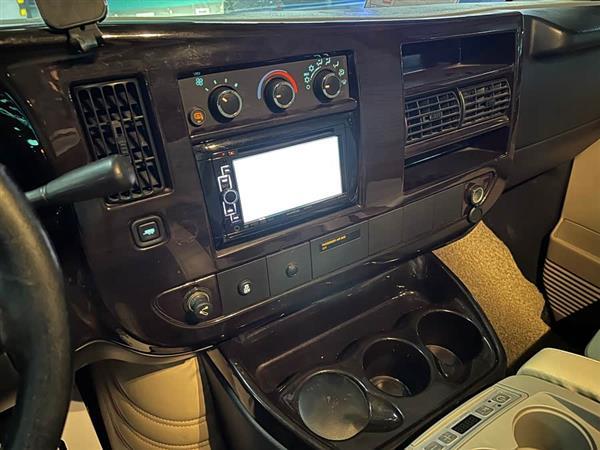 SAVANA 2011款 5.3L 商务之星7座