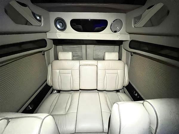 SAVANA 2011款 5.3L 商务之星7座