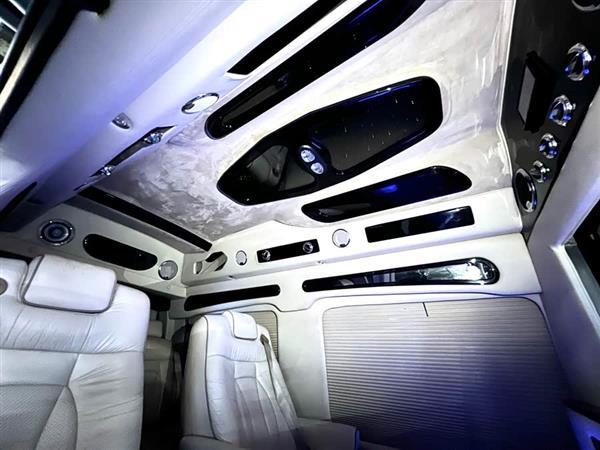 SAVANA 2011款 5.3L 商务之星7座
