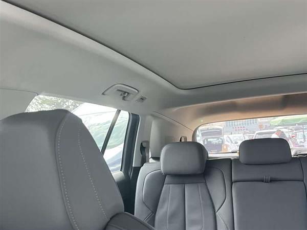 奥迪Q5 e-tron 2023款 40 e-tron 星耀型 锦衣套装