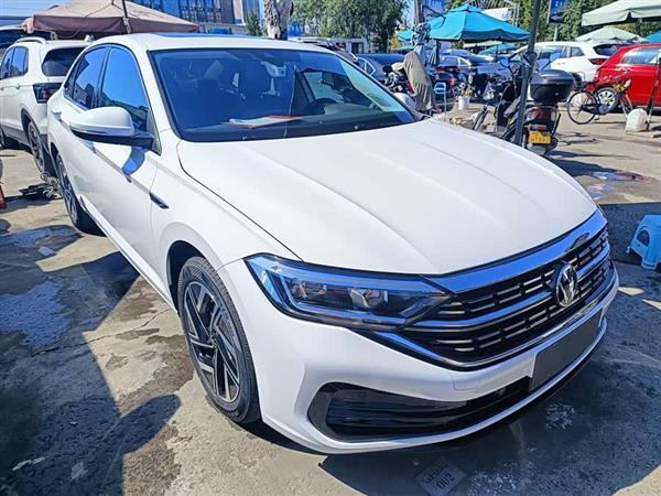 速腾 2025款 改款 300TSI DSG超越版