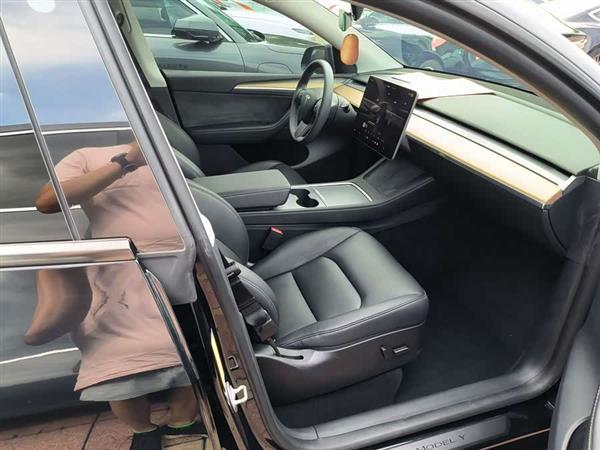 Model Y 2022款 改款 后轮驱动版