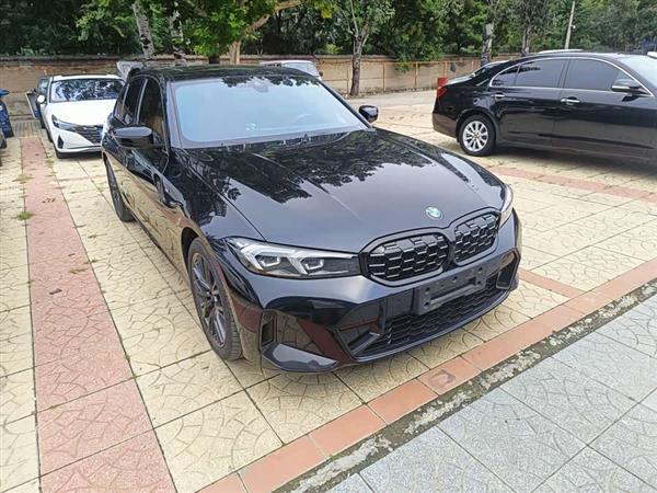 宝马3系 2023款 330i M运动曜夜套装