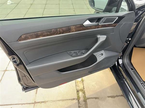 迈腾 2018款 380TSI DSG 豪华型