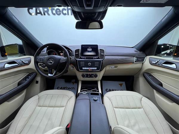 奔驰GLE 2018款 GLE 320 4MATIC 动感型臻藏版