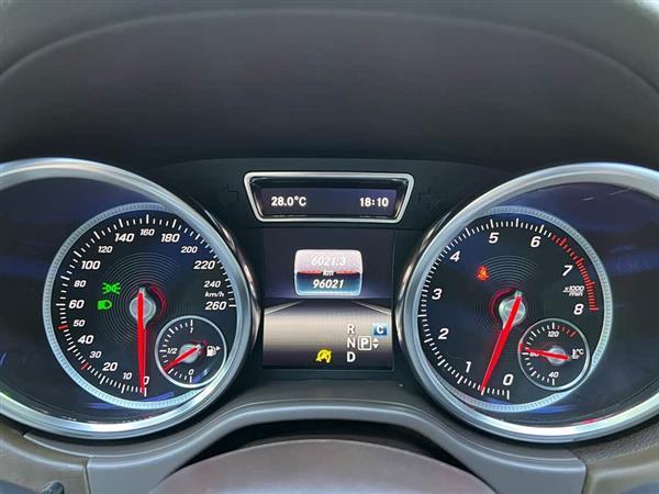 奔驰GLE 2018款 GLE 320 4MATIC 动感型臻藏版