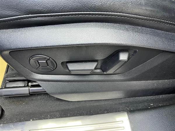 奥迪Q7 2021款 55 TFSI quattro S line运动型