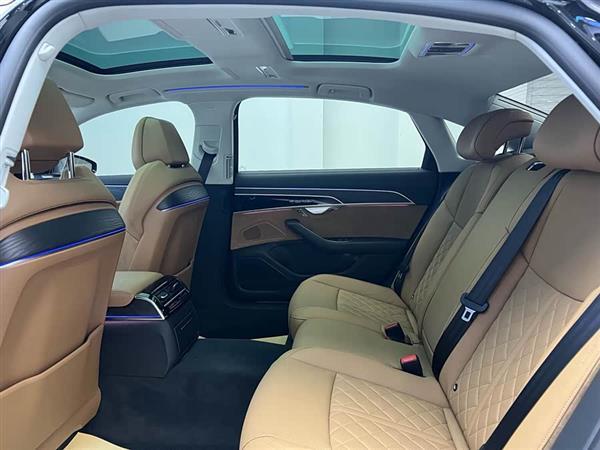 奥迪A8 2022款 A8L 50 TFSI quattro 舒适型典藏版