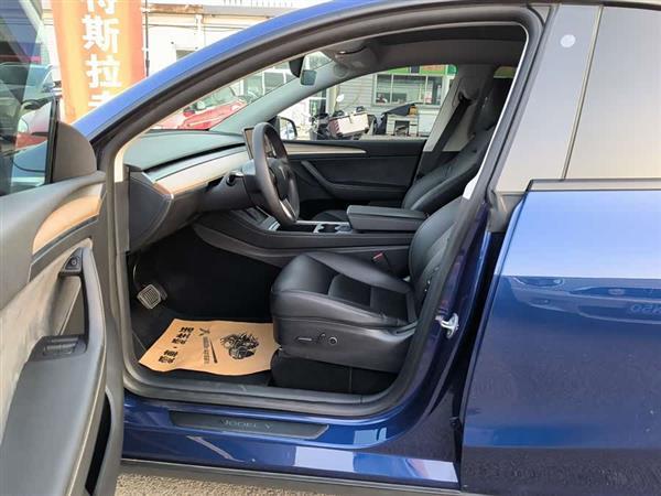 Model Y 2021款 长续航全轮驱动版