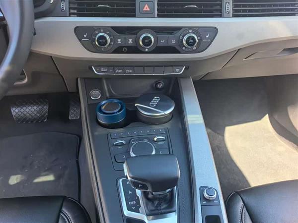 奥迪A4L 2017款 Plus 40 TFSI 进取型